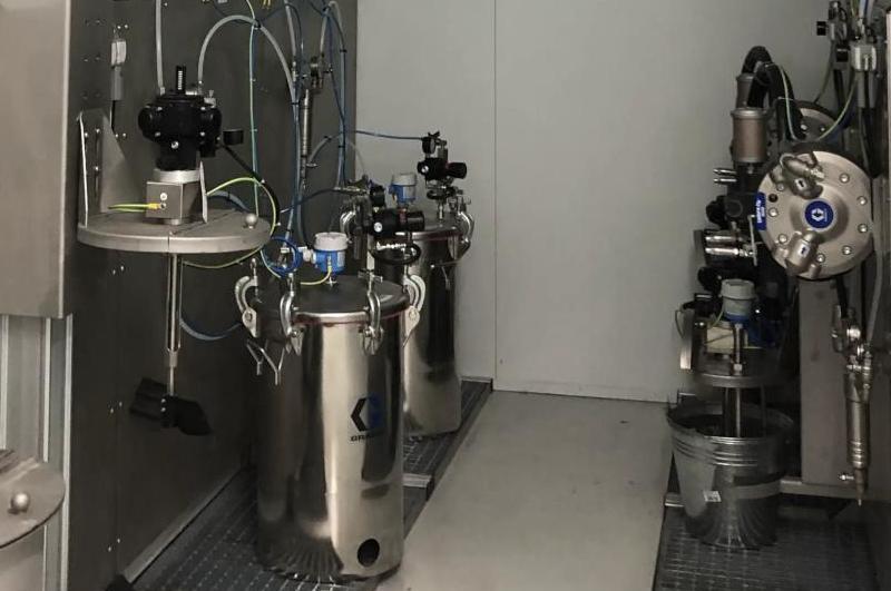 Sistema de agitación y bombeo de pintura industrial